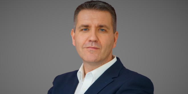 Oliver Brück J4HR