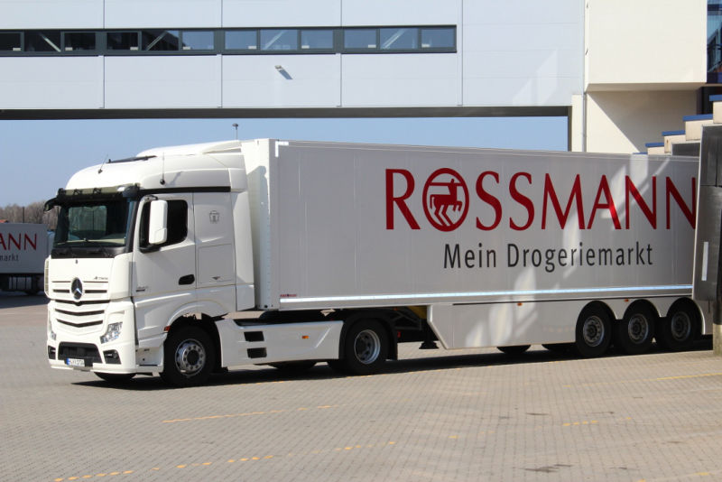 Internet Drogerie ROSSMANN optimiert Onlineshop für Smartphone